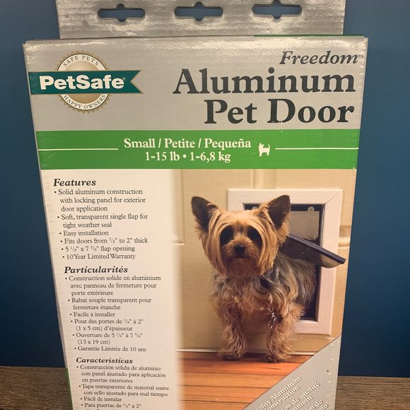 PetSafe 5-1/8 in. x 7 5/8in. Small  Aluminu door‎ - Picture 1 of 3